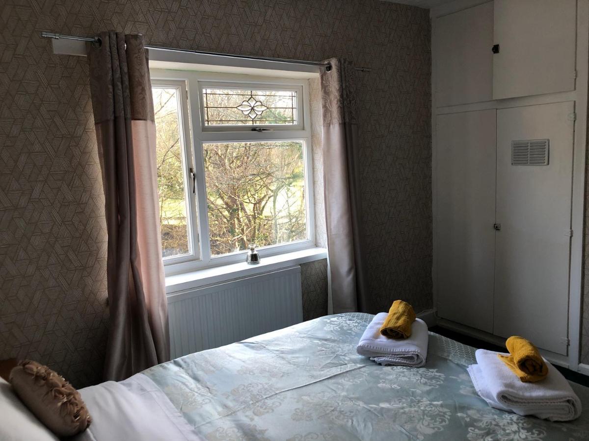 3-Bed House Waterfall Country Brecon Beacons Pontneddfechan Buitenkant foto
